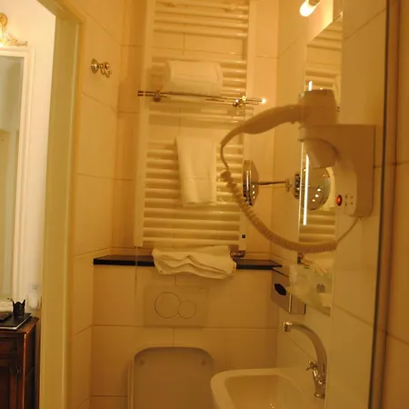 Hotel De Gulden Waagen 4*