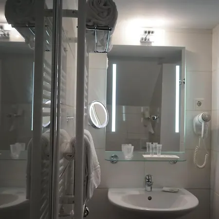 De Gulden Waagen 4* نايميخين