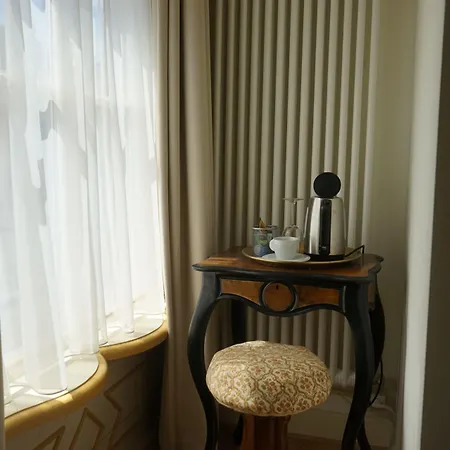 De Gulden Waagen Hotel 4*