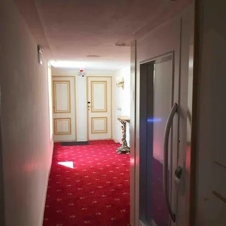 Hotel De Gulden Waagen 4*