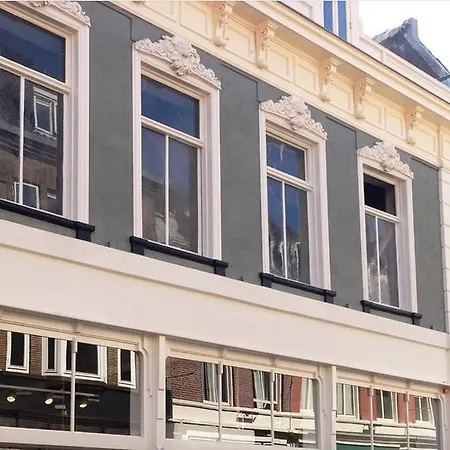 De Gulden Waagen 4*