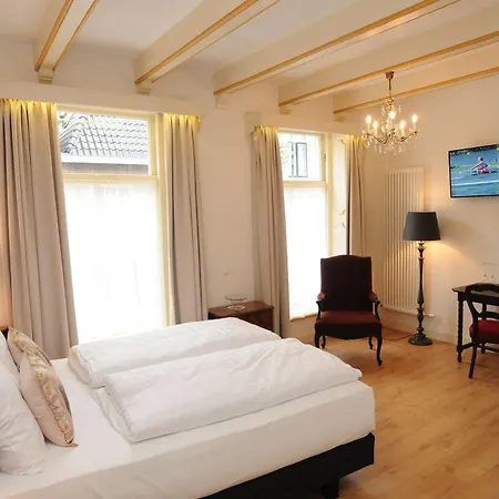 Hotel De Gulden Waagen 4*